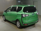 Toyota Sienta Hybrid, 2015 Image 2
