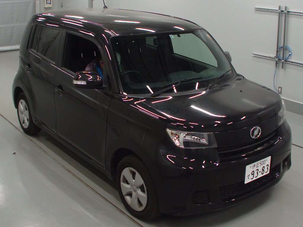 Toyota BB, 2015