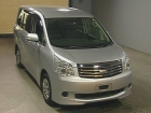 Toyota Noah, 2011 Image 0