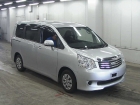 Toyota Noah 2012 Image 0